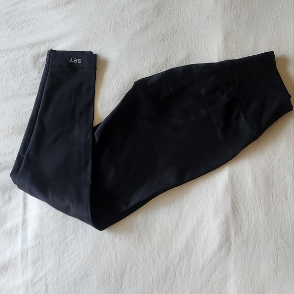 SET Active Jet Black Leggings - Picture 1 of 7